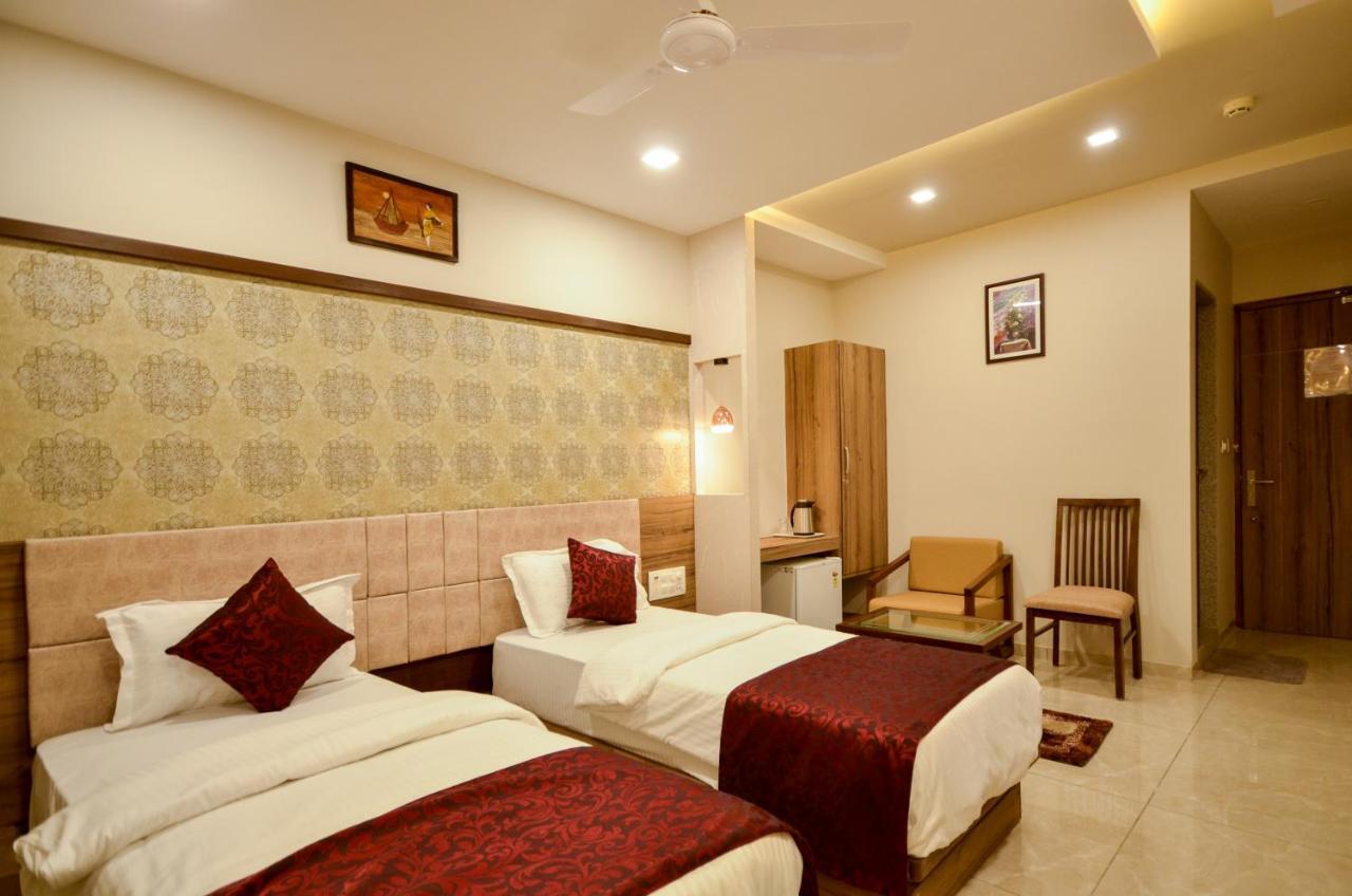 Hotel Repose Ahmedabad Exterior foto